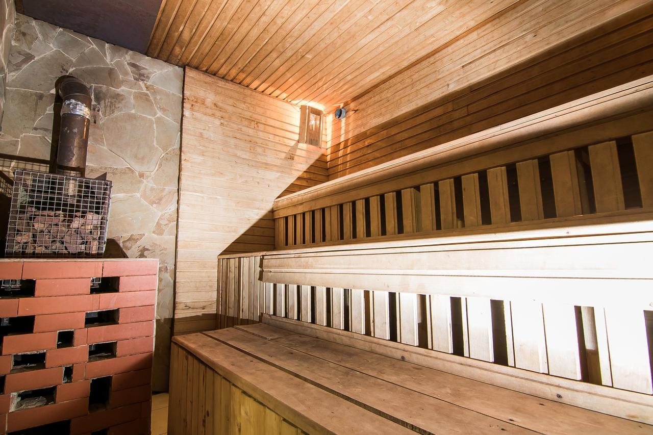 Pid Khomiakom Hotel Tatariv Ngoại thất bức ảnh