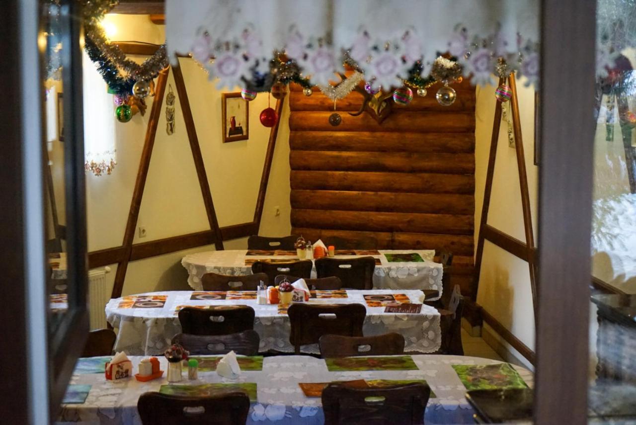 Pid Khomiakom Hotel Tatariv Ngoại thất bức ảnh